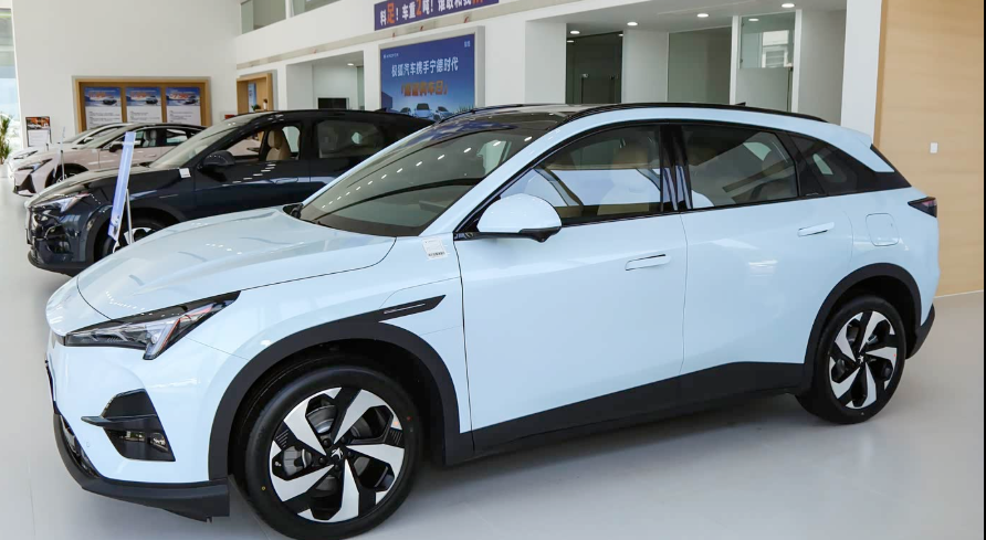 Arcfox’s First Extended-Range Model: The All-New αT5 with BAIC “ShenQing” Powertrain by Asiautos Auto Parts (BAIC Aftermarket/genuine Parts Expert)